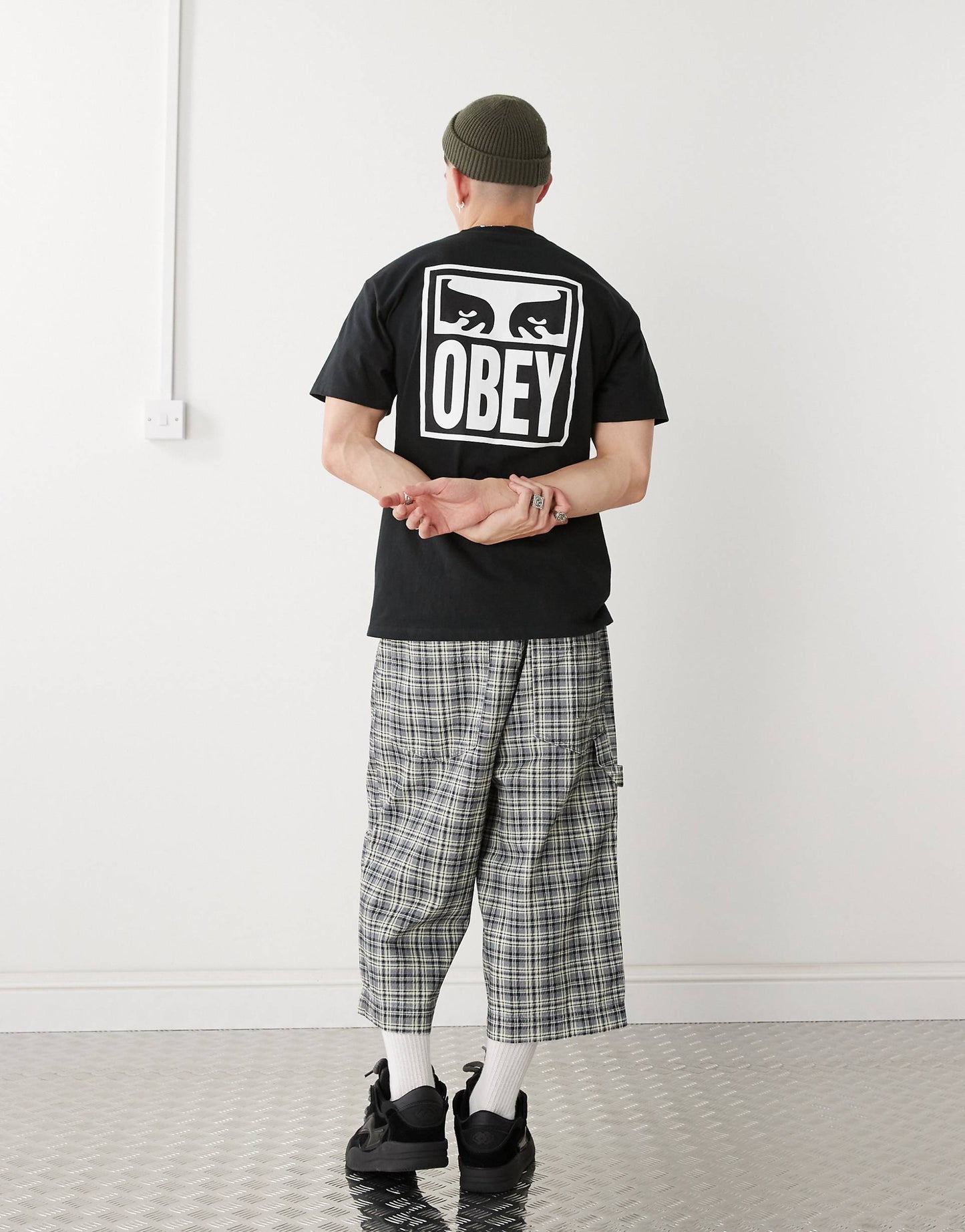Icon Eyes Graphic T-Shirt