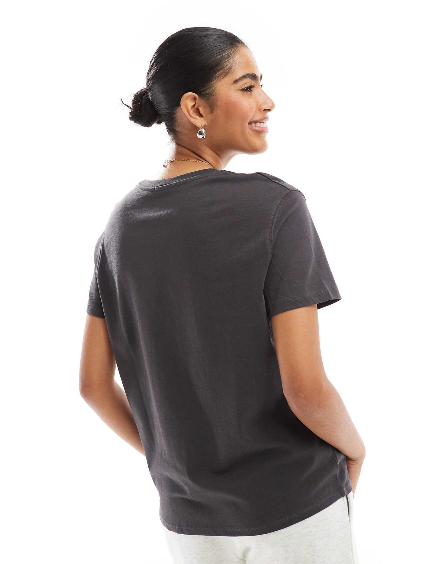 Basic T-Shirt