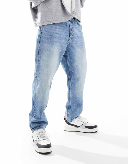 Loose Fit Jeans