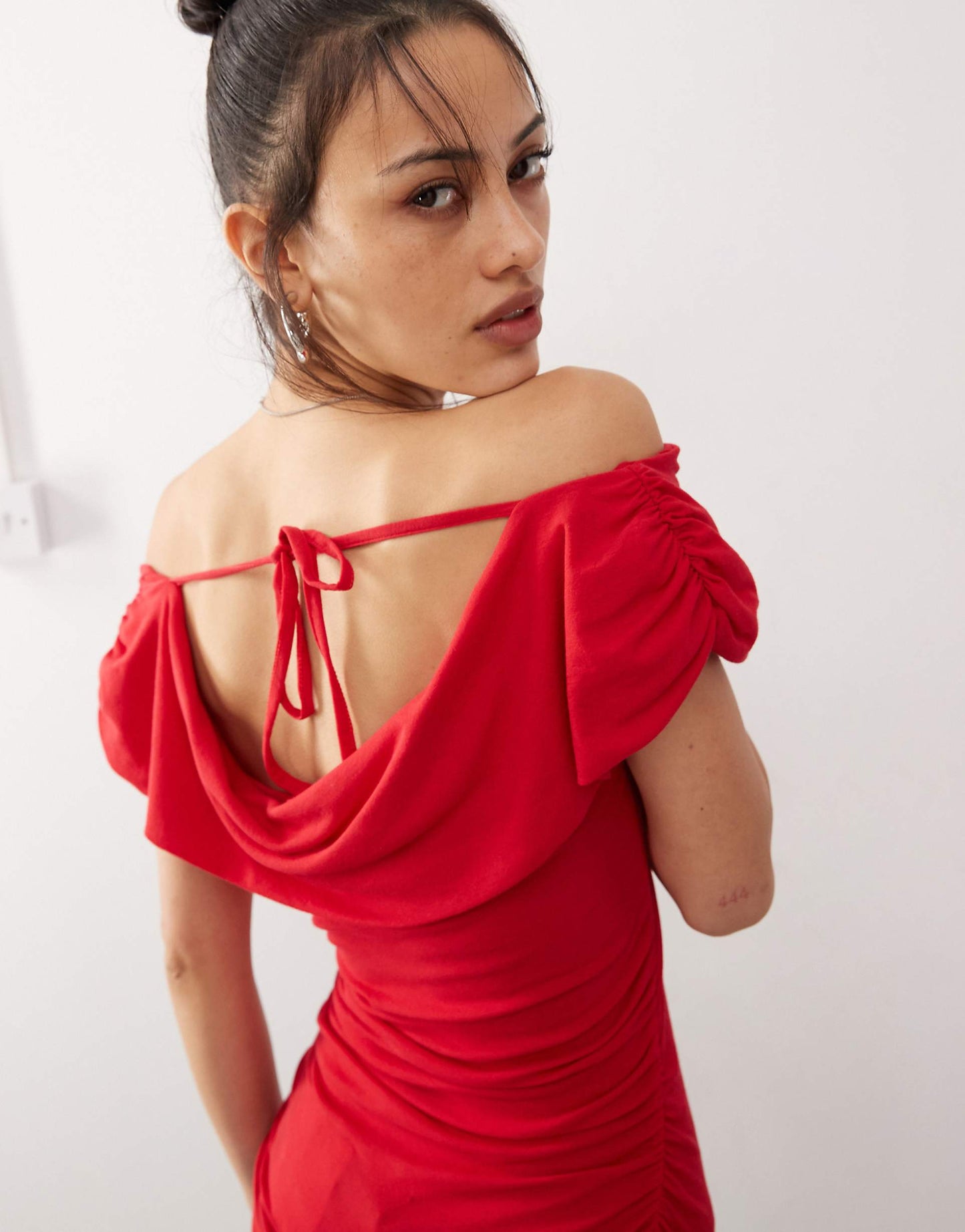 Off Shoulder Scoop Detail Top Red