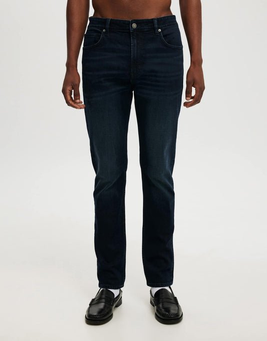 Relaxed Tapered Jean