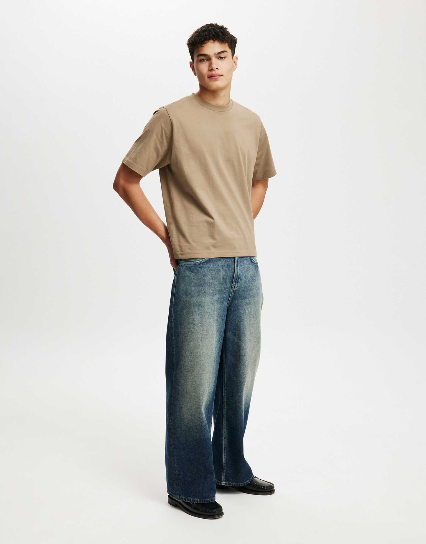 Cropped Fit T-Shirt