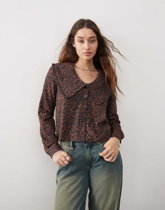 Boxy Blouse With Exaggarated Collar
