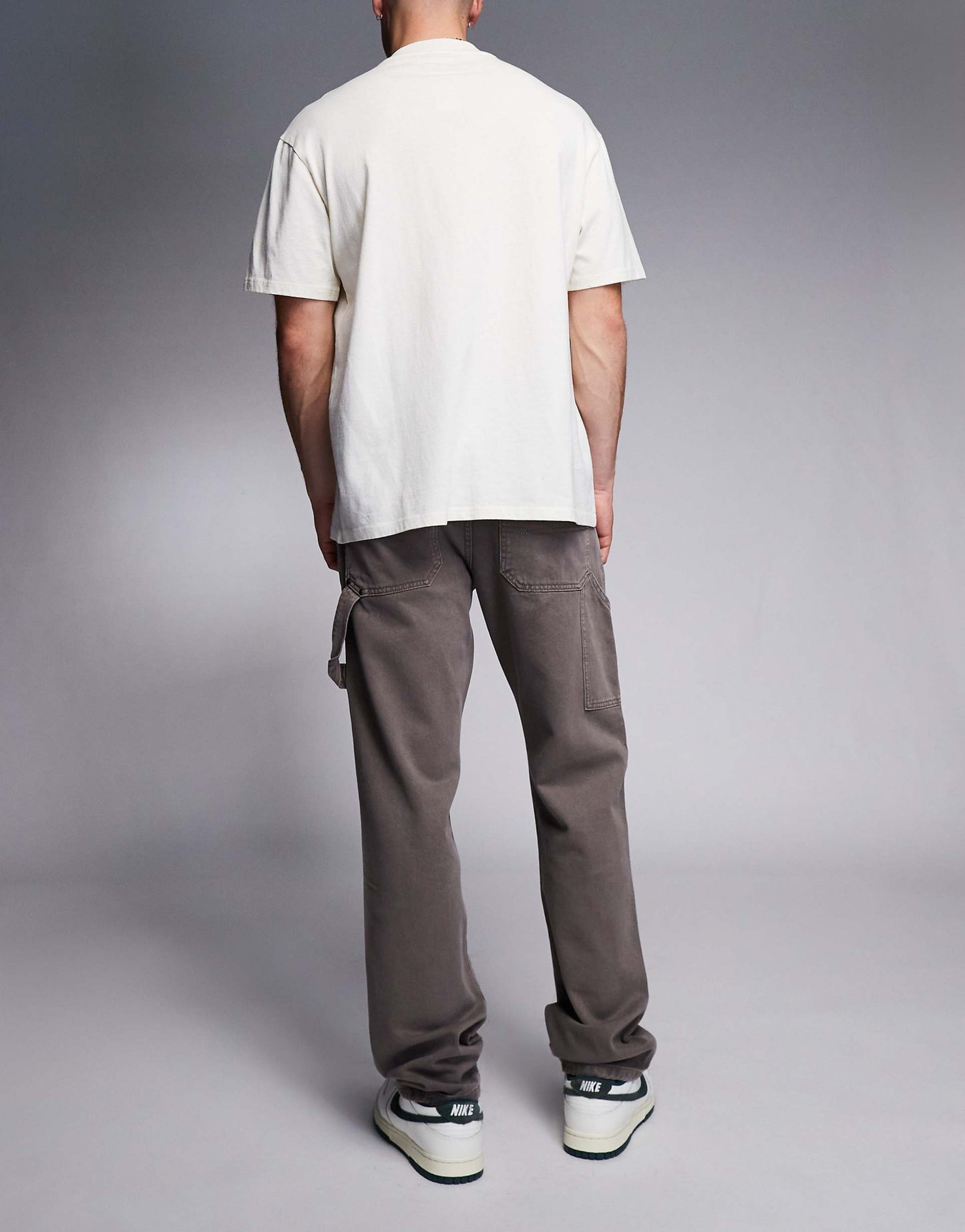 Relaxed Carpenter Jeans