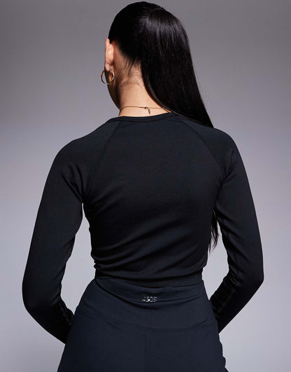 Seamless Cropped Long Sleeve Top