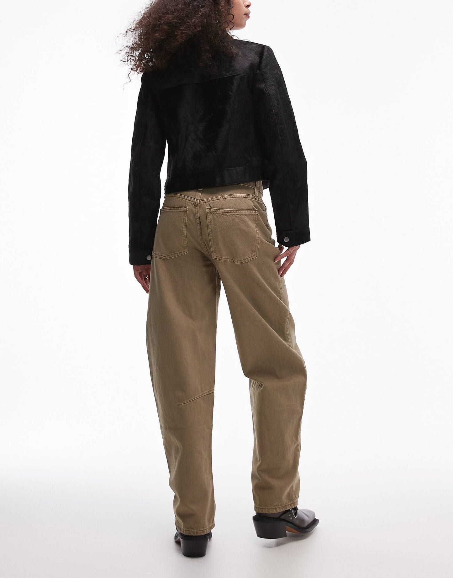 Barrel Leg Jeans