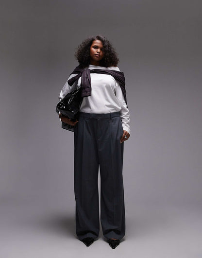 Curve Pleat Front Wide Leg Trouser