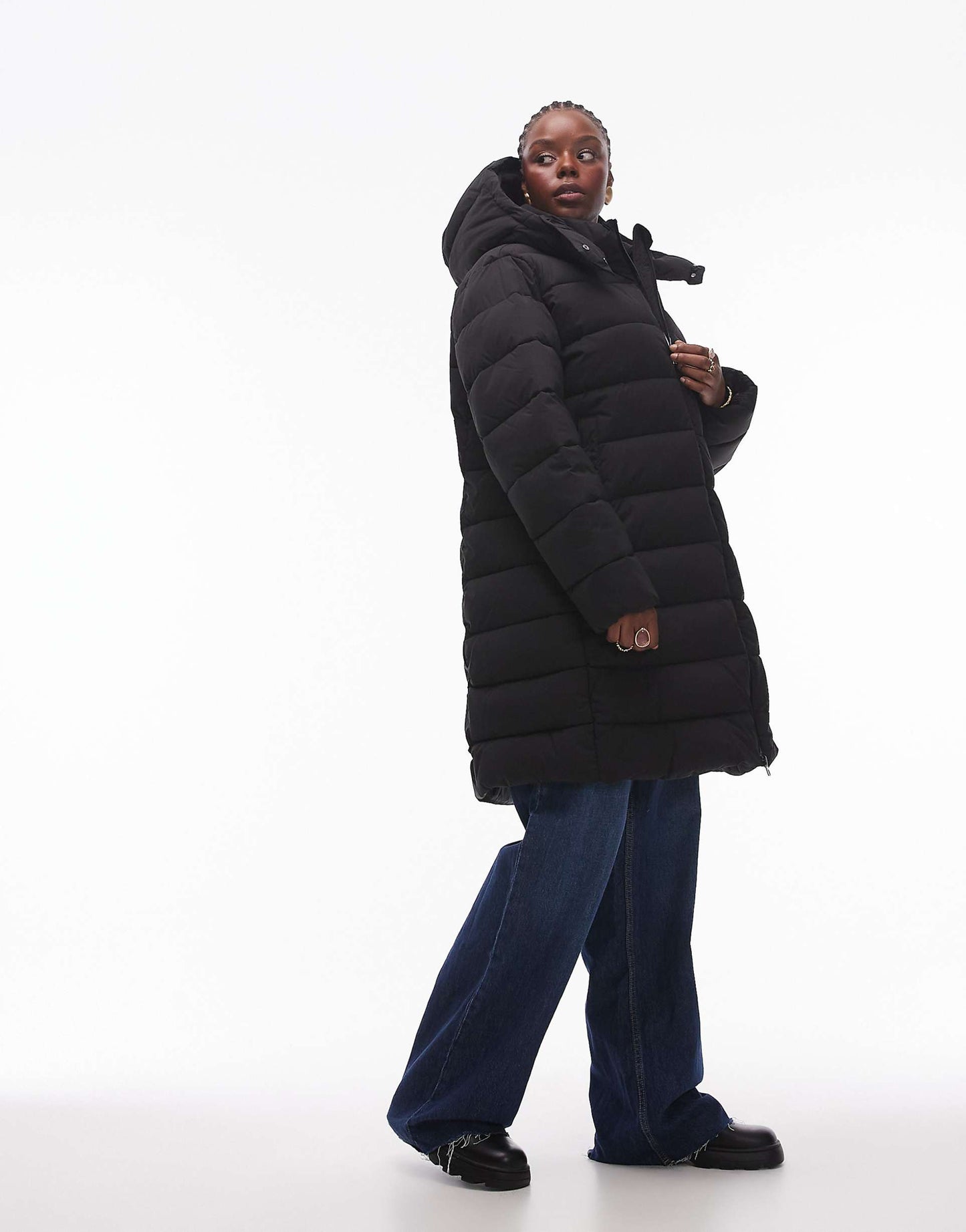 Curve Hooded Puffer Jacket