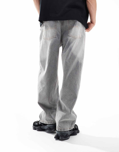 Skater Fit Jeans