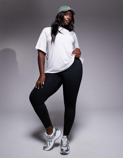 Curve Icon Quick Dry Performance Oversized T-Shirt