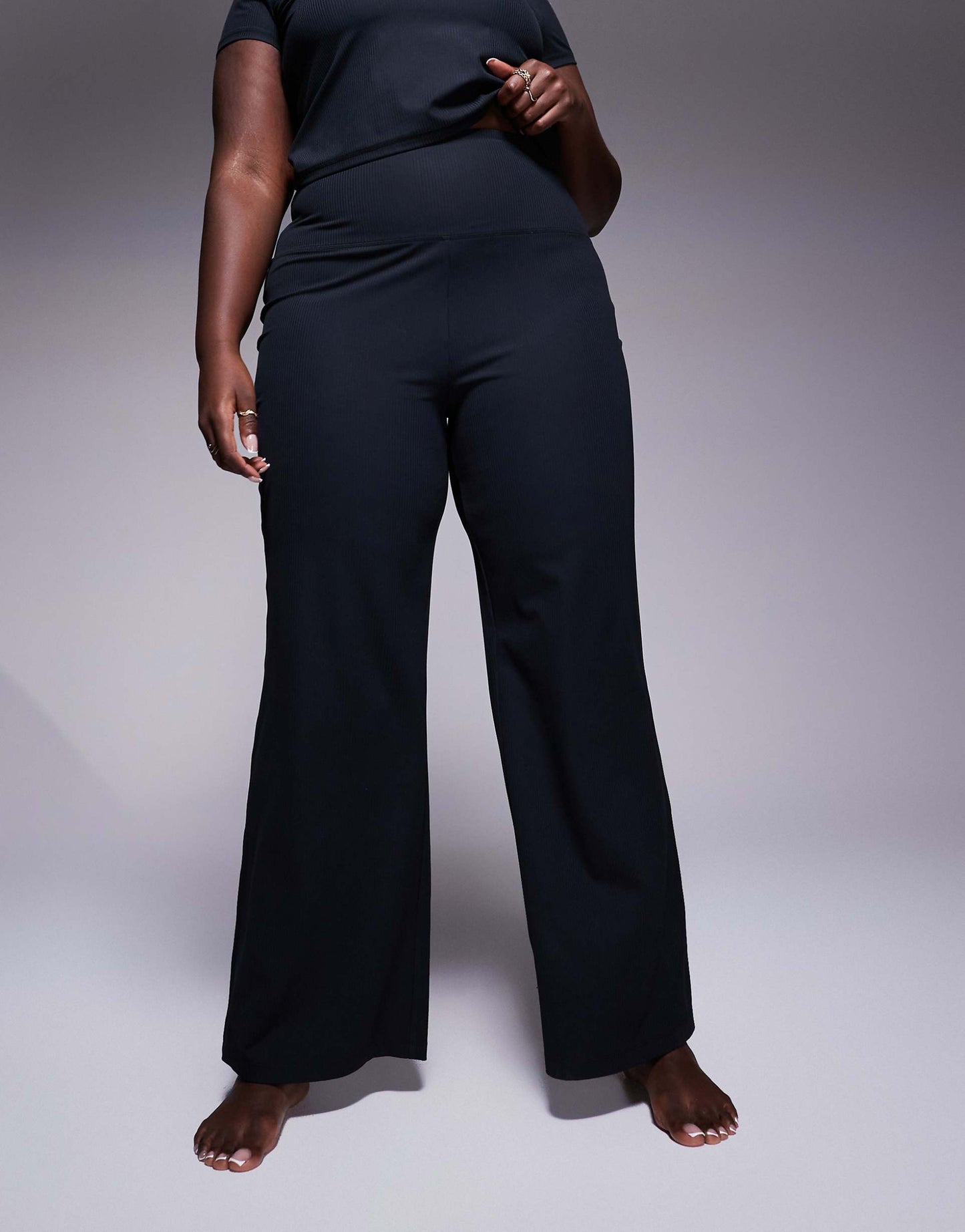 Curve Soft Touch Rib Slim Kick Yoga Legging