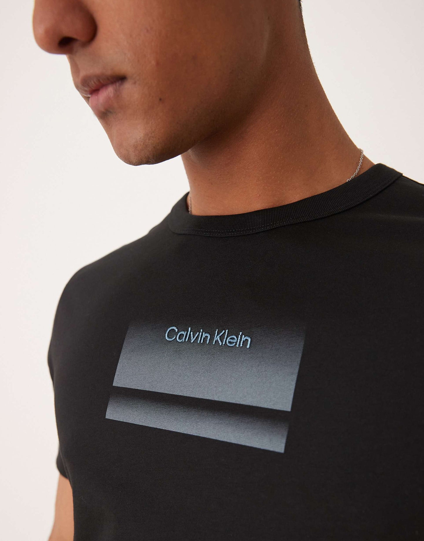 Gradient Chest Logo
