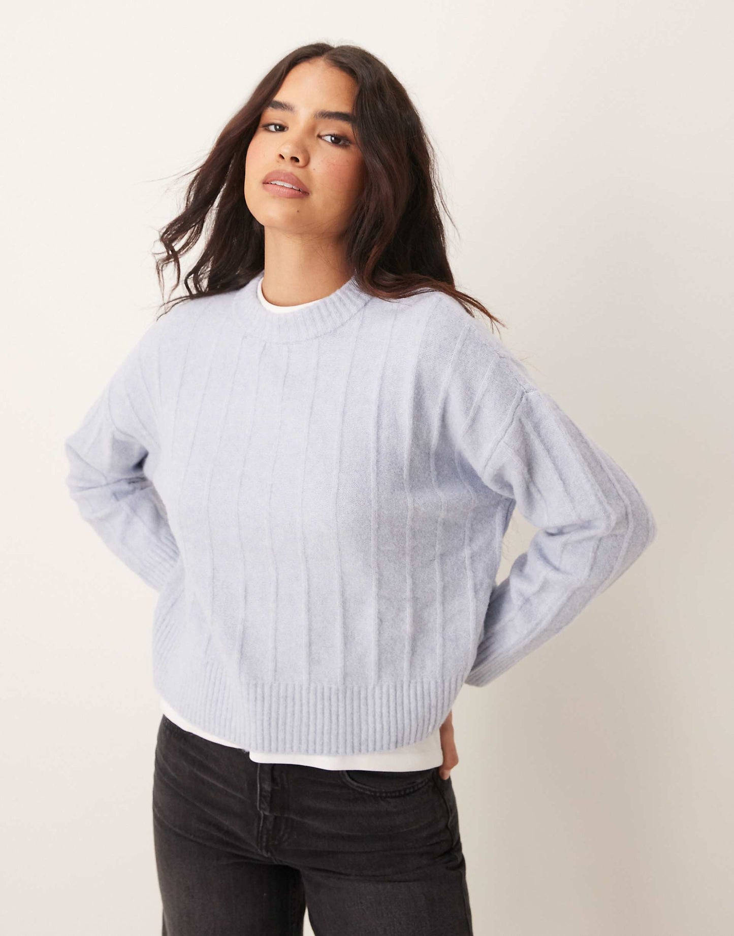 Wide Ribbed Round Neck Jumper