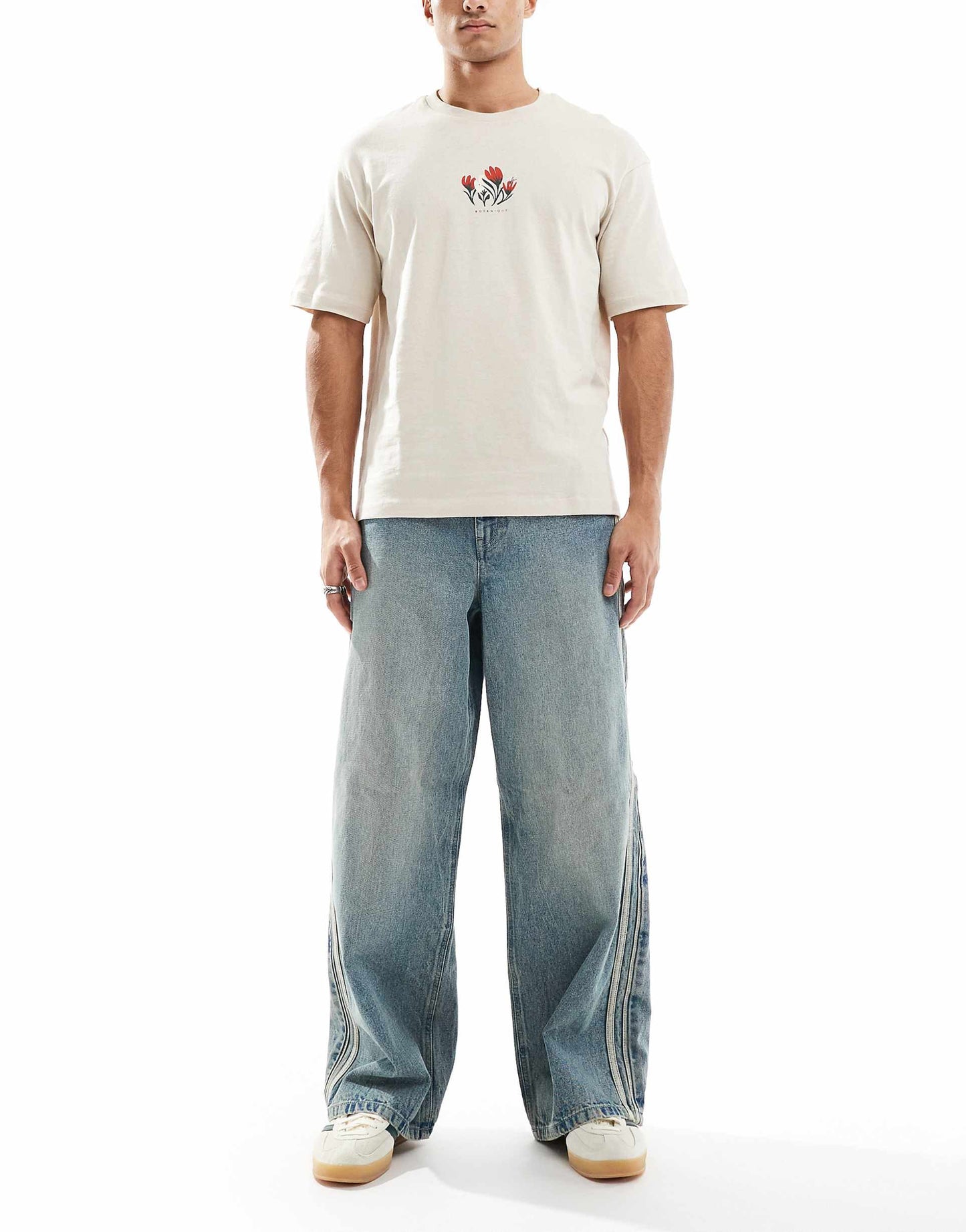 Super Baggy With Sporty Detail