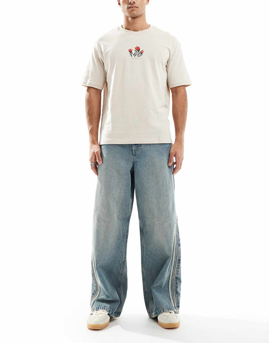 Super Baggy With Sporty Detail