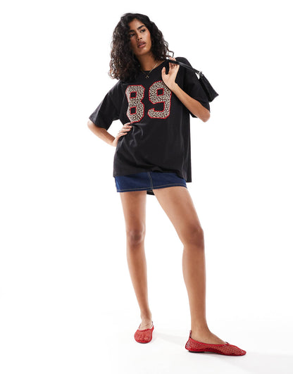 Oversized Tee With Contrast Stitch  Leopard Number Applique