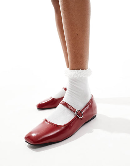 Mary Jane With Strap