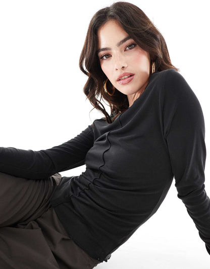 Long Sleeved Top With Seam Detail