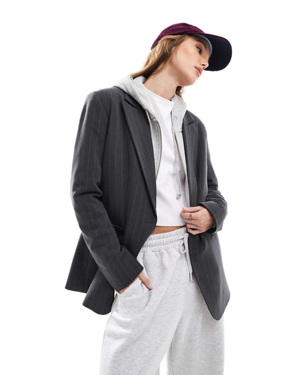 Tailored Relaxed Blazer