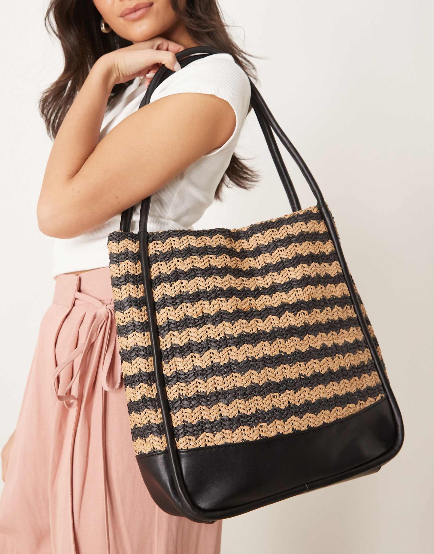 Stripe Straw Tote Bag