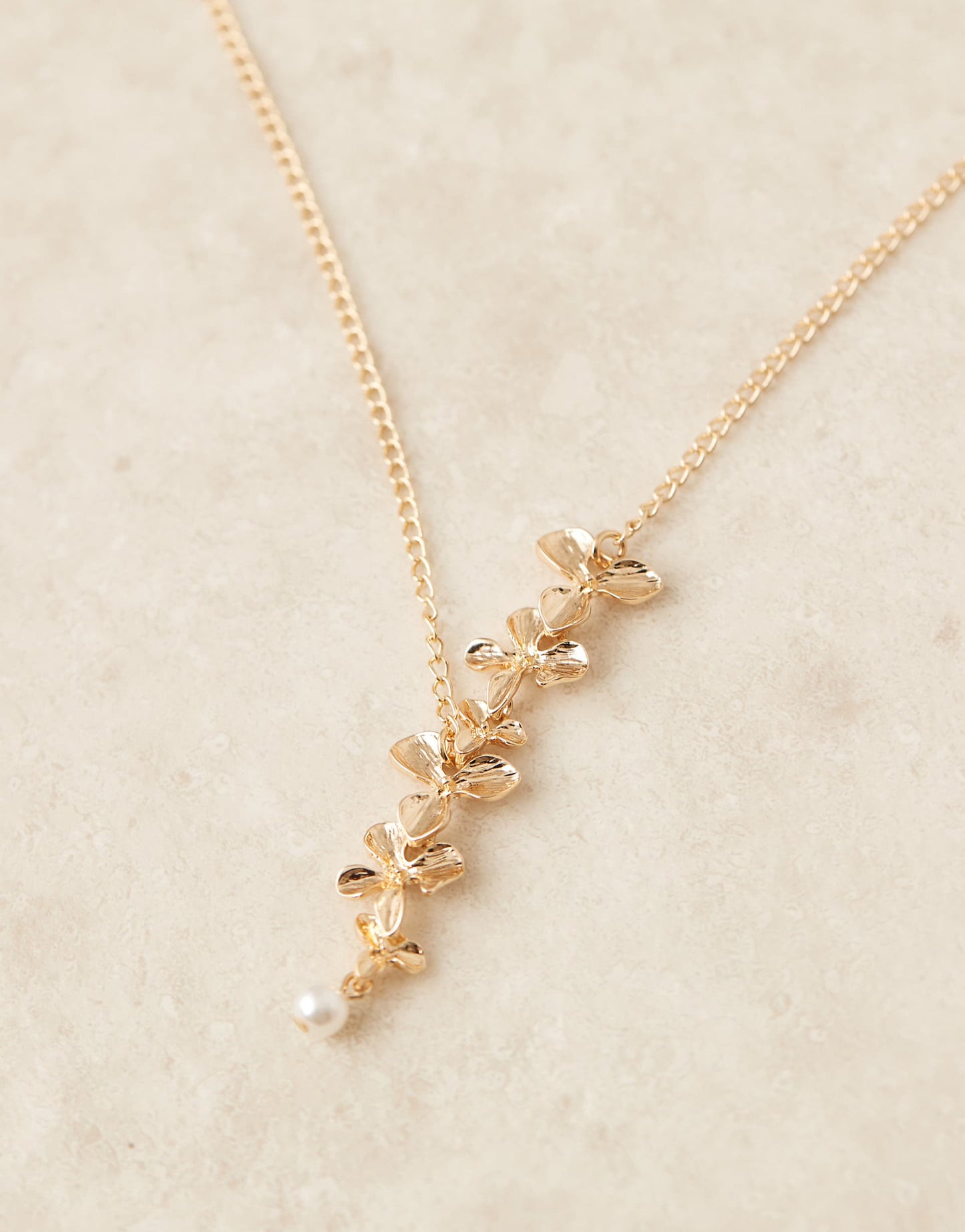 Long Flower Detail Necklace With Pearl