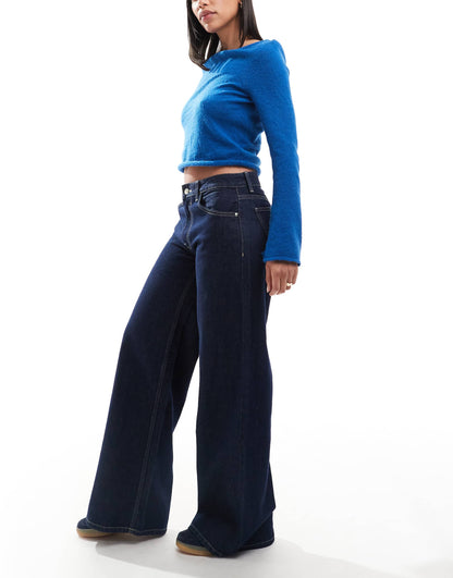 Clean Wide Leg Jeans