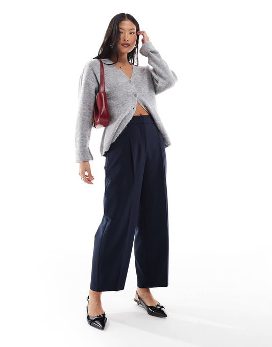 Petite Tailored Barrel Leg Trouser