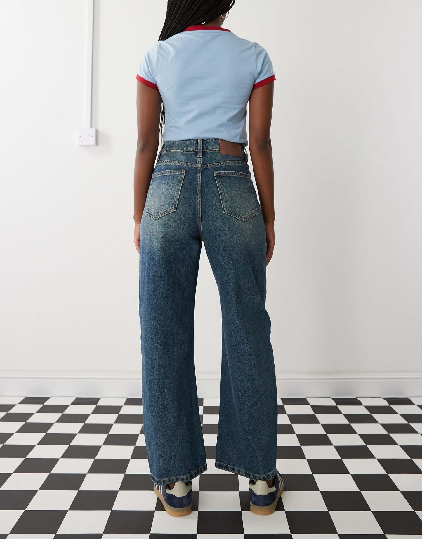 Barrel Leg Jeans