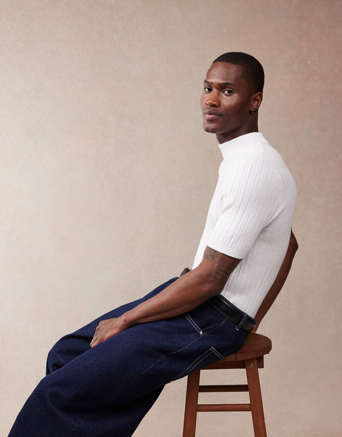 Muscle Fit Knitted Rib Turtle Neck T-Shirt