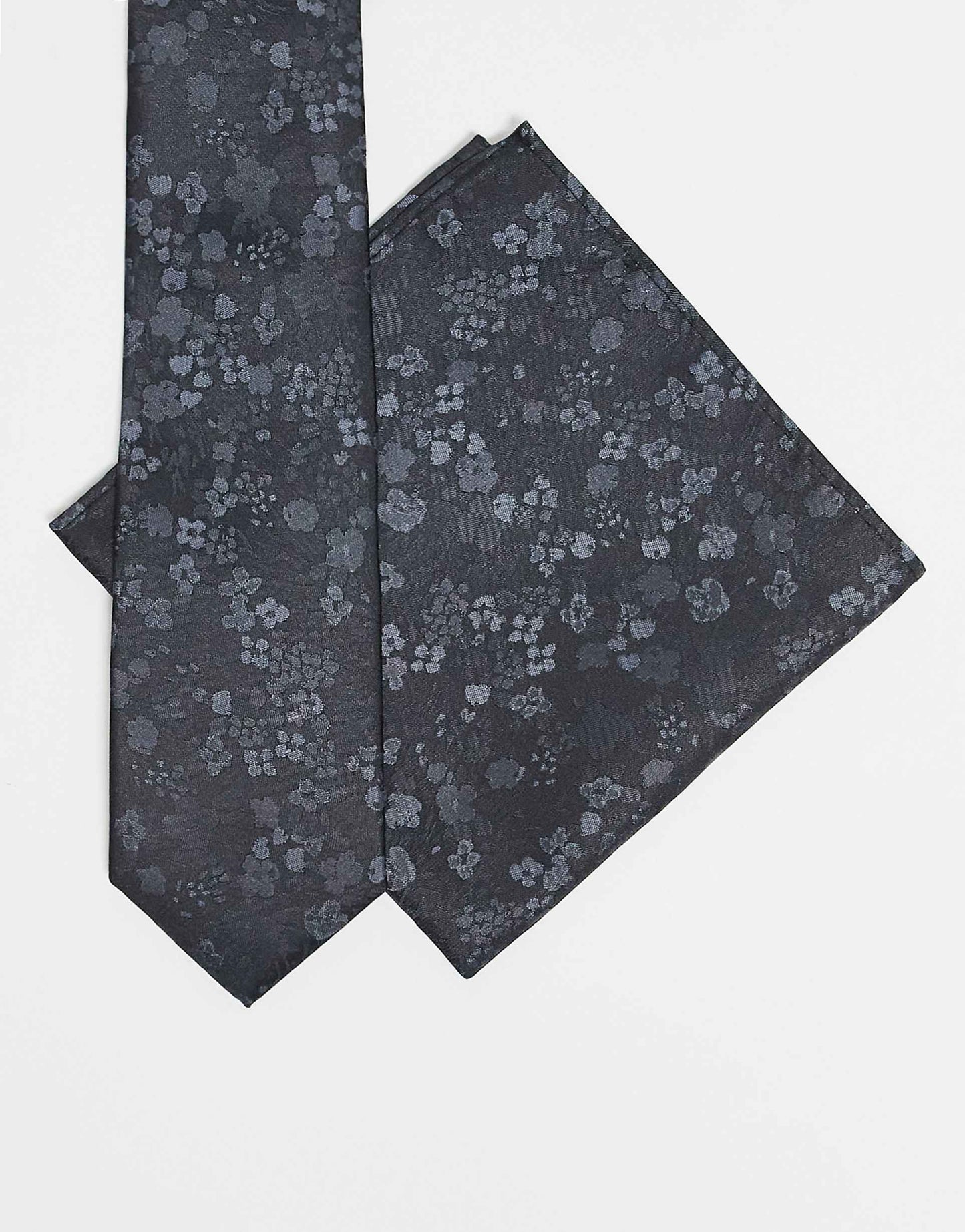 Floral Print Tie And Pocket Square Set