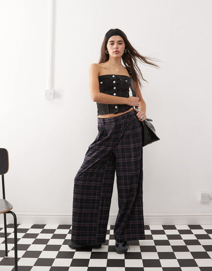 Wide Leg Trouser