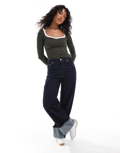 Contrast Sweetheart Long Sleeve Top