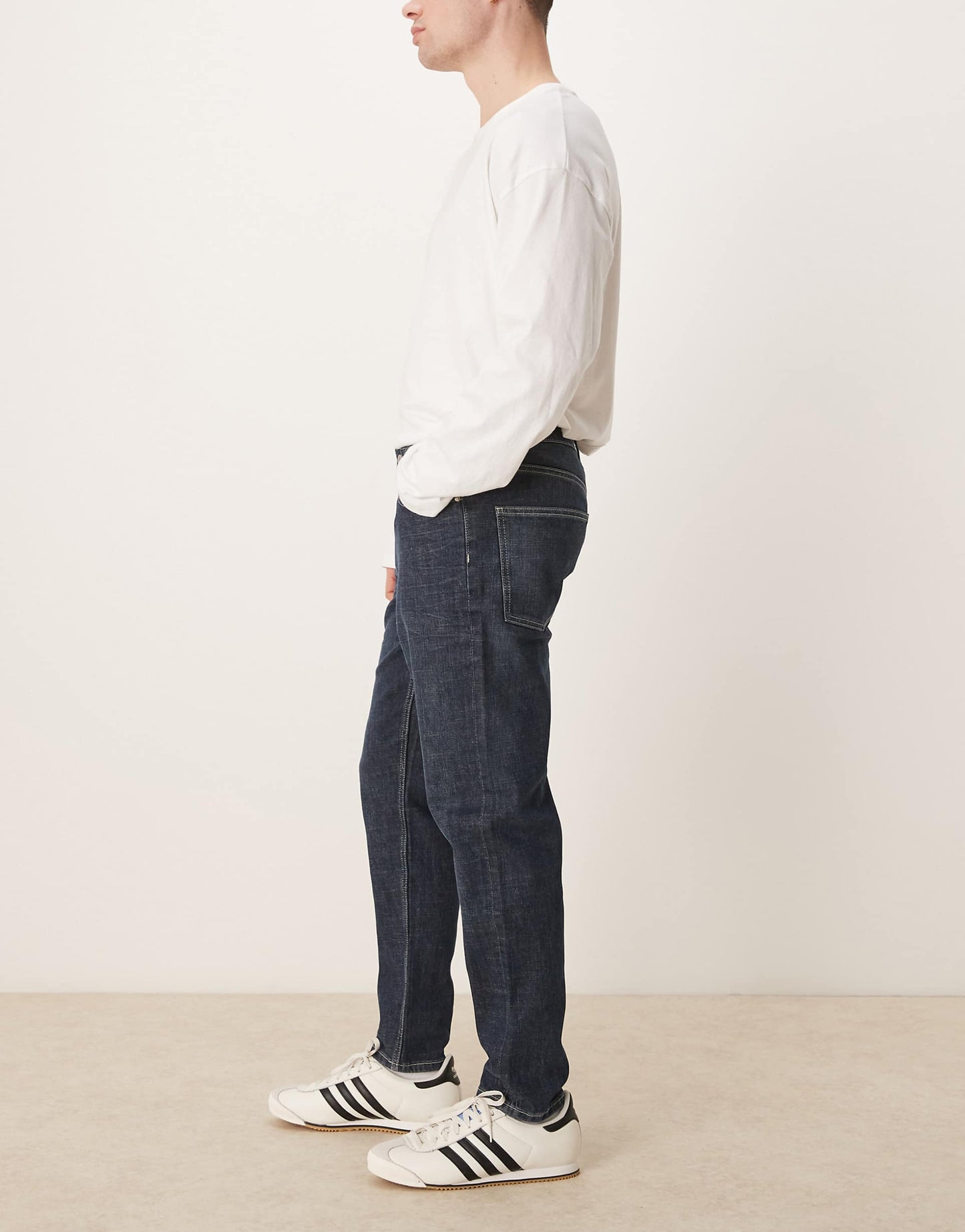 Stretch Tapered Jeans