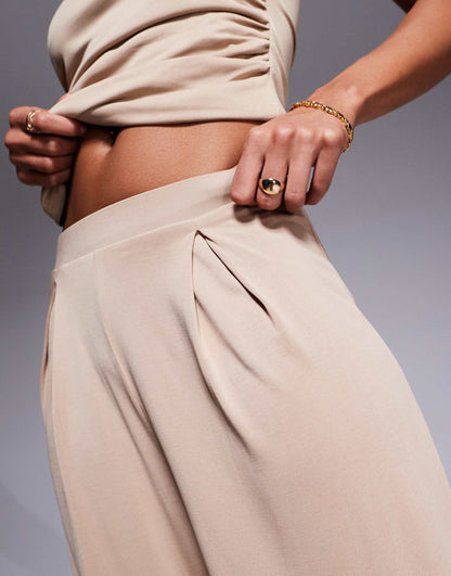 Co-Ord Soft Handle Pleated Wide Leg Trousers