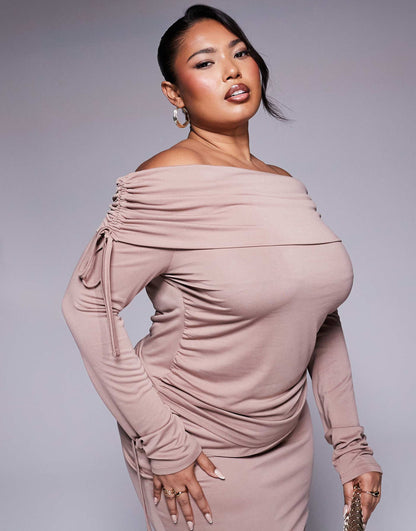 Curve Soft Handle Off Shoulder Ruched Long Sleeve Top