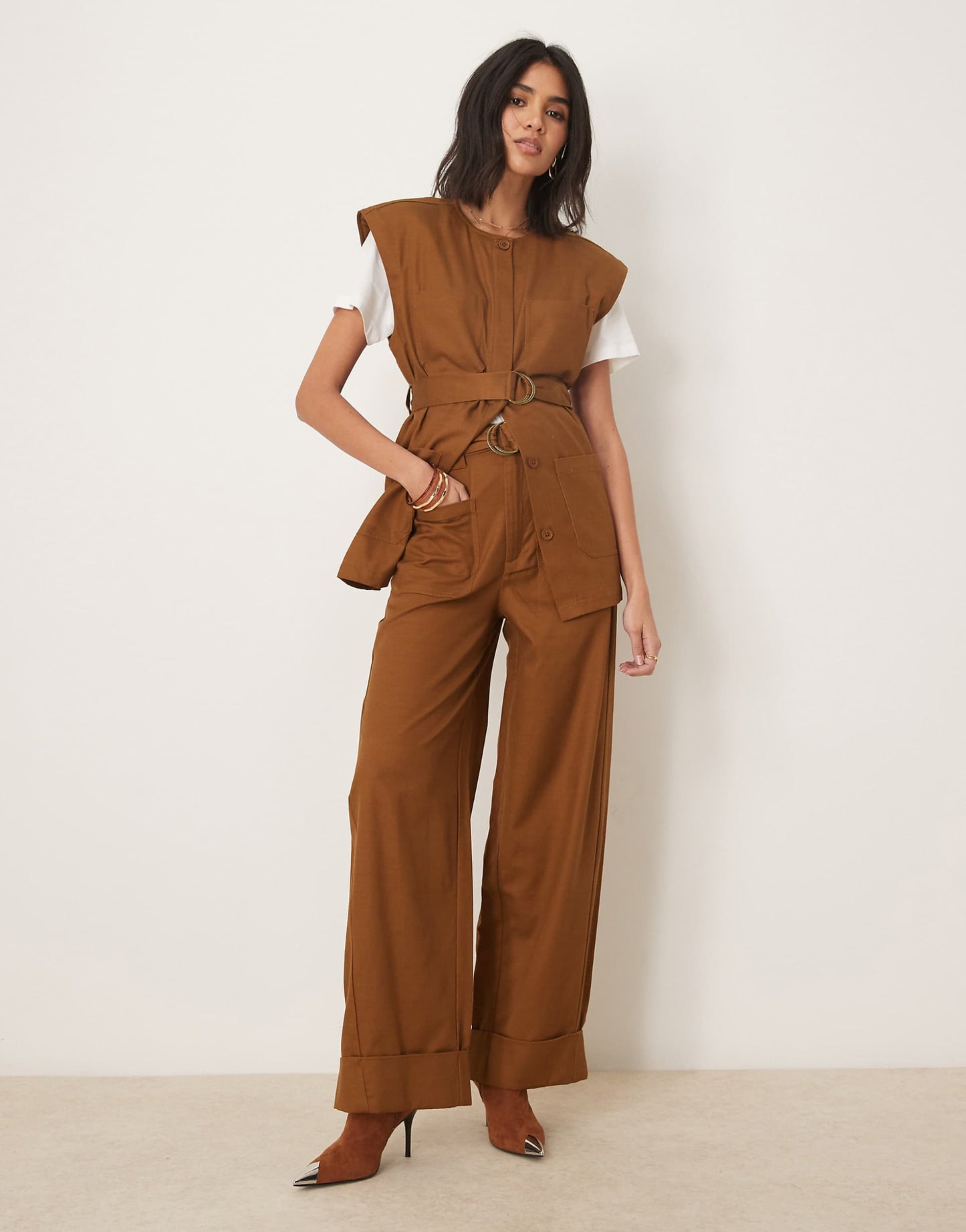 Relaxed Trousers With Turn Up Hem