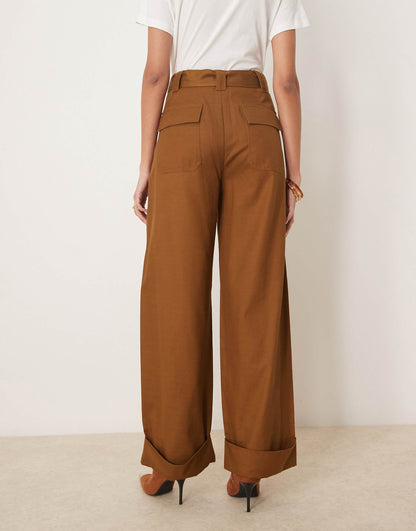 Relaxed Trousers With Turn Up Hem