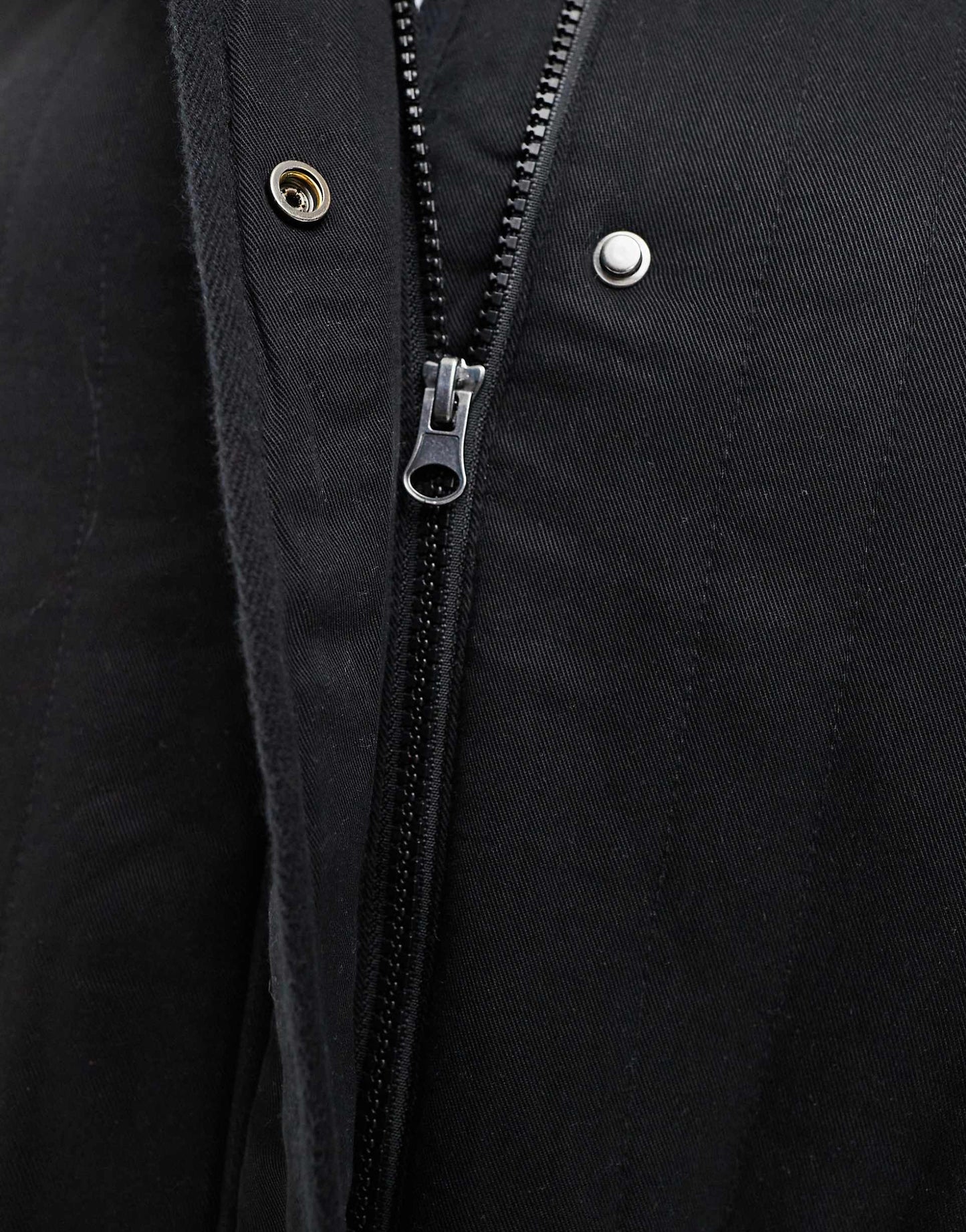 Curve Funnel Neck Quilted Jacket