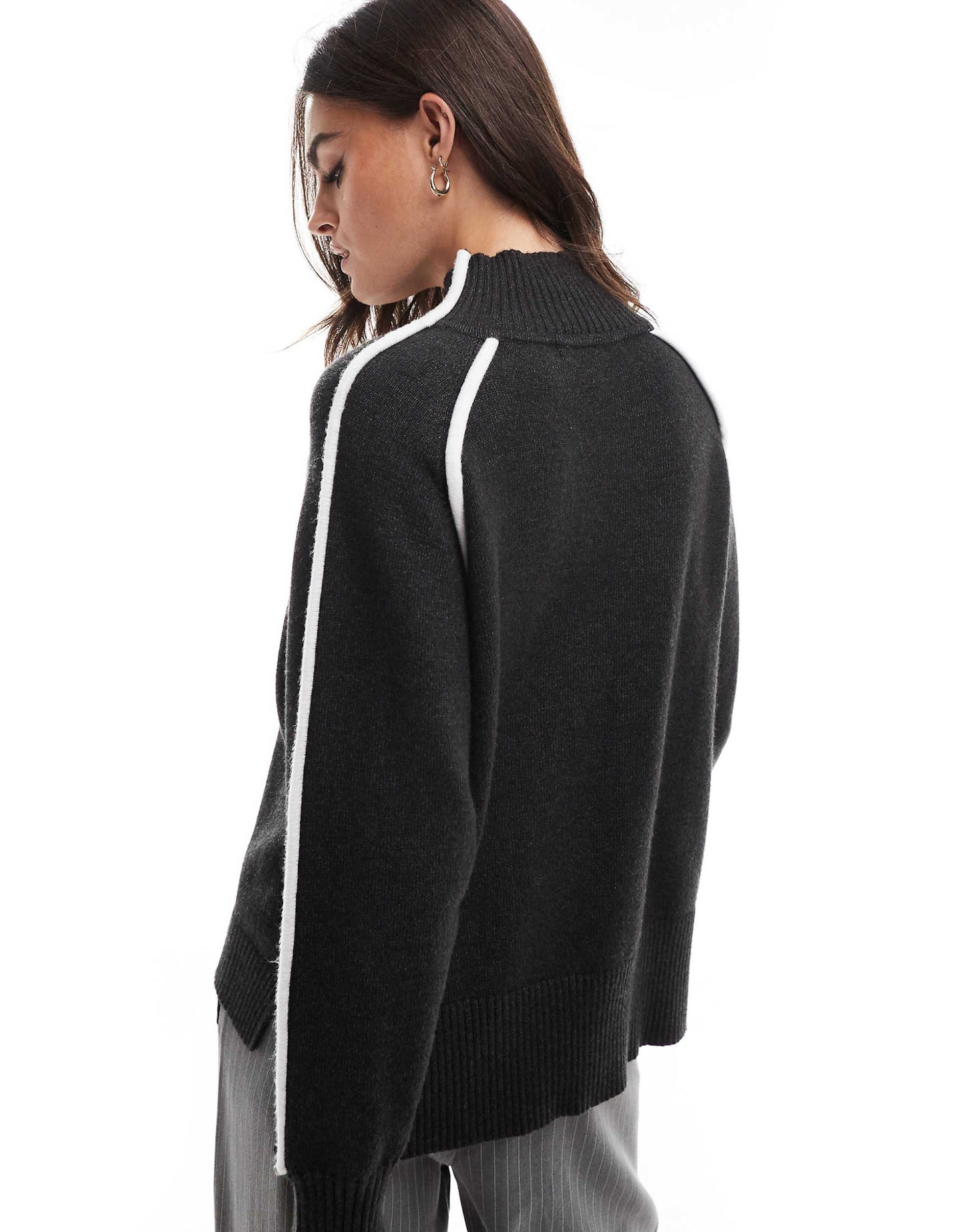 Knitted Jumper With Contrast