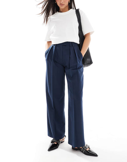 Tailored Wide Leg Trousers With Pleat Detail