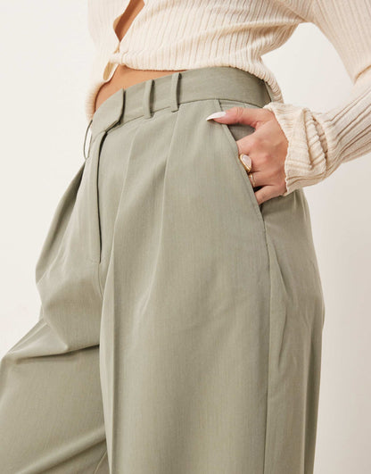 Tailored Wide Leg Trousers With Pleat Detail