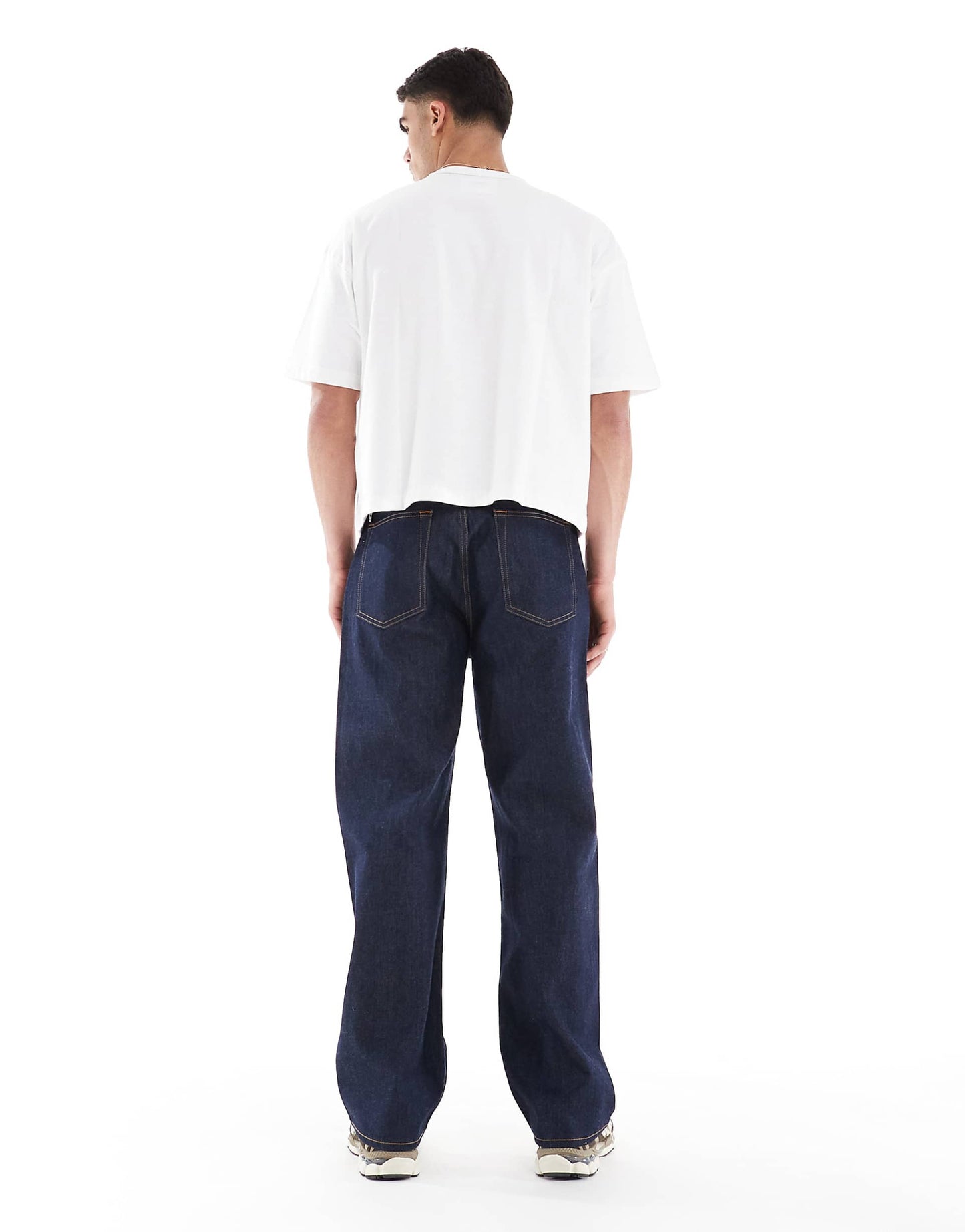 Loose Straight Leg Jeans