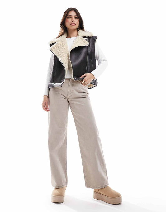 Faux Shearling Trim Gilet