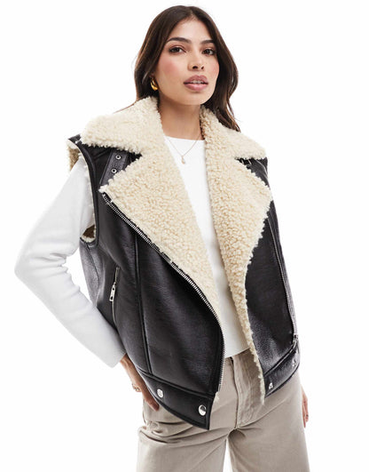 Faux Shearling Trim Gilet