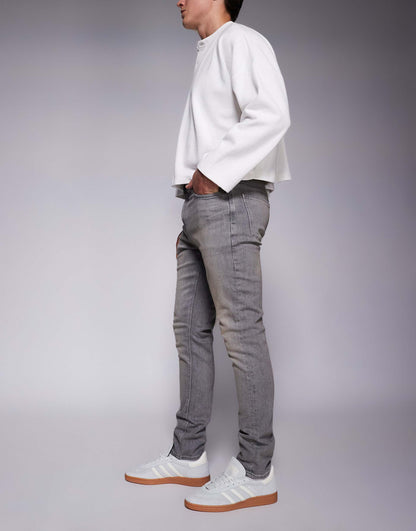Skinny Fit Jeans