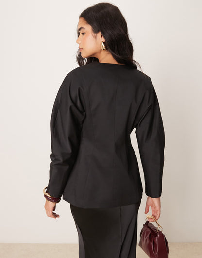 Nipped Waist Collarless Blazer