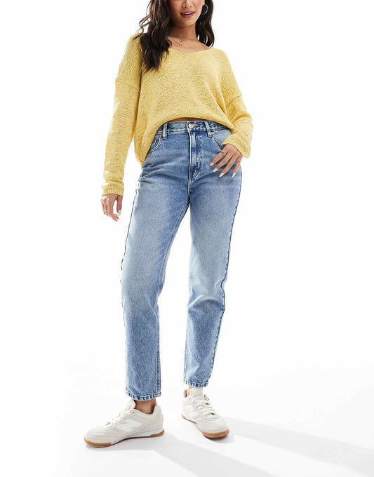 High Waisted Mom Jean