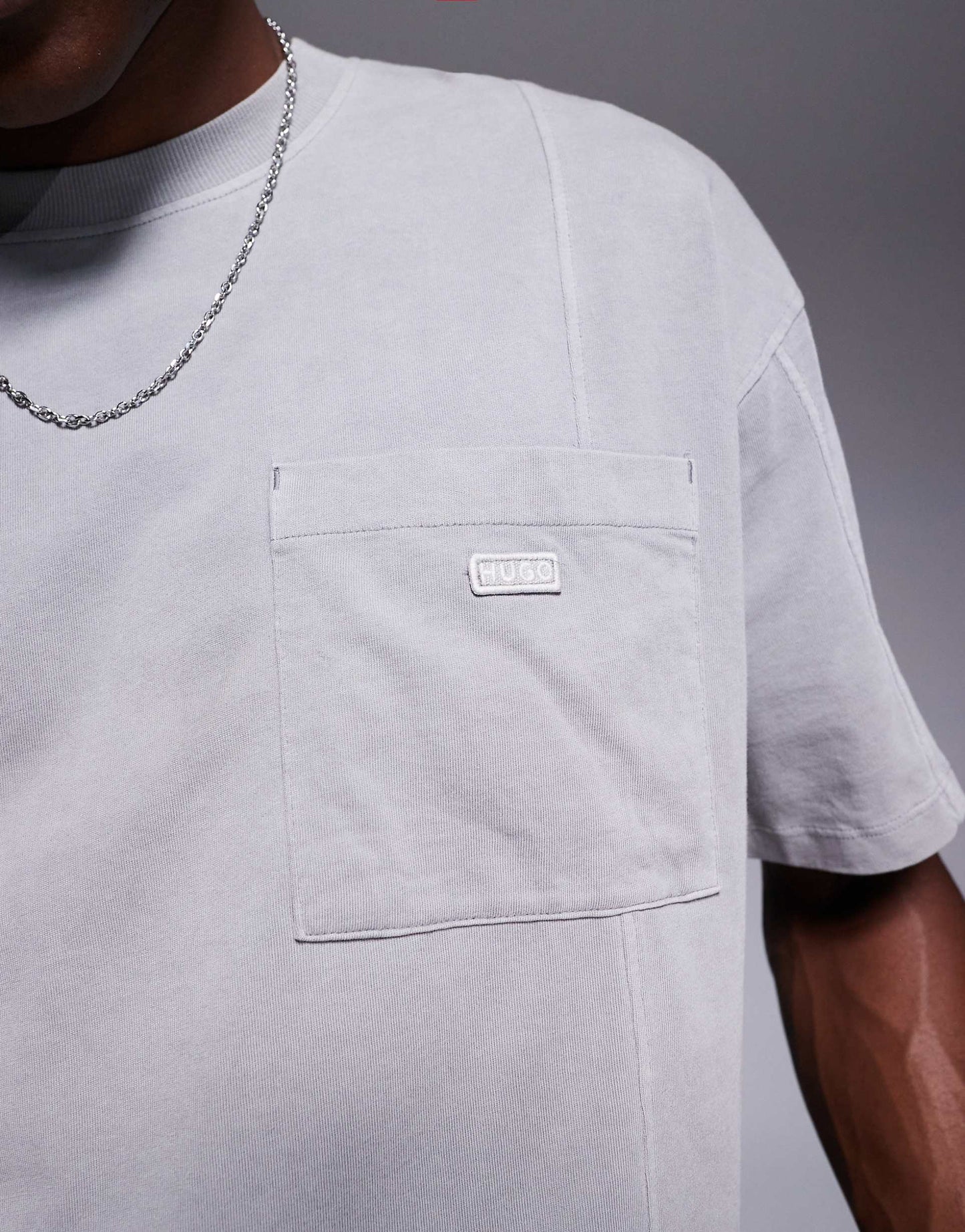 Naimos Pocket Detail T-Shirt