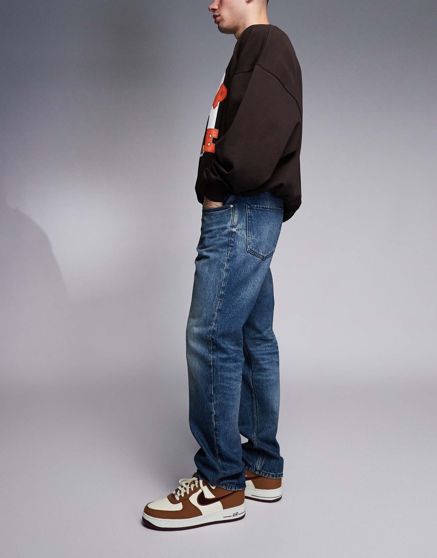 640 Straight Fit Jeans