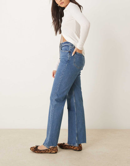 Curve Love 90S Relaxed Fit High Rise Jeans